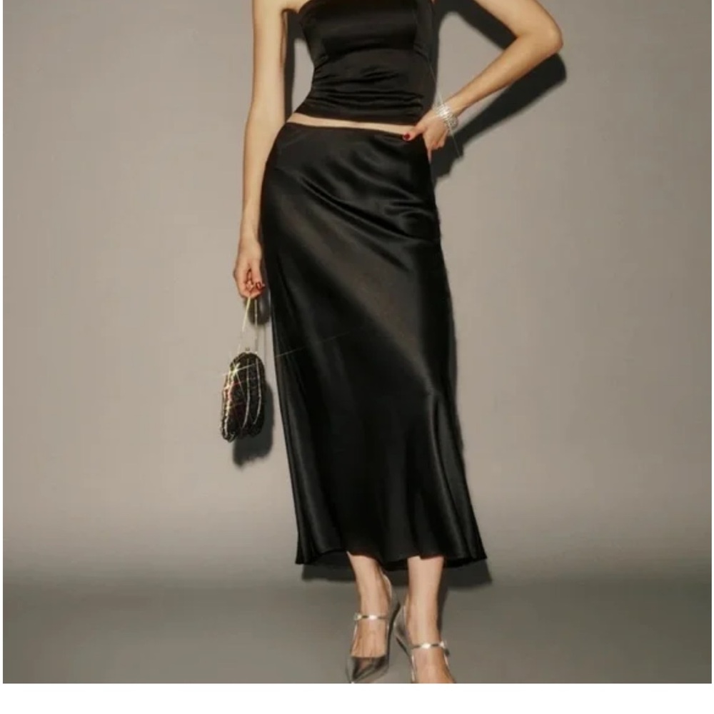 Reformation Black Layla Silk Skirt size 6